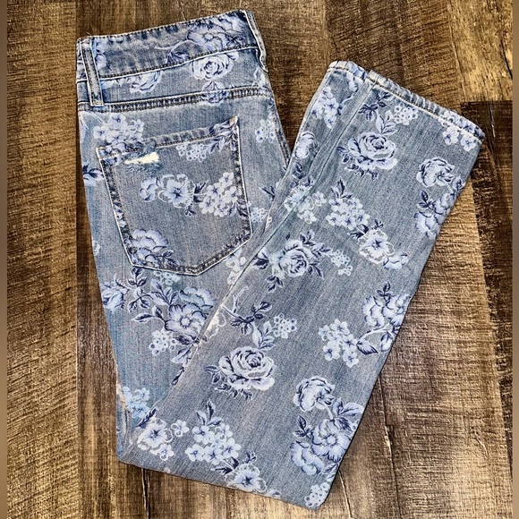 Floral Jeans - Picture 1 of 3